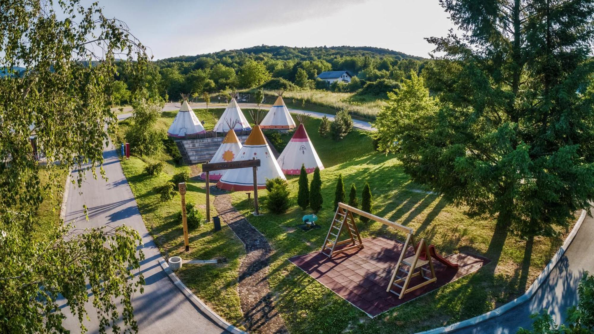 Plitvice Holiday Resort Grabovac  Ngoại thất bức ảnh